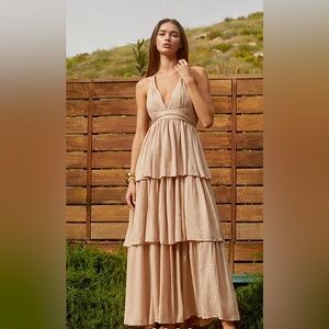 ⌛️PQ Oro Kristine Boho V-Neck Tiered Flowy Tiered Ruffle Maxi Tan Dress, NWT✨